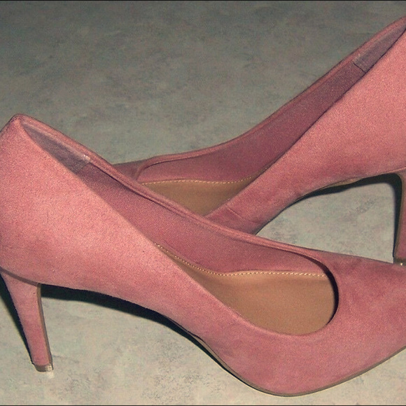 soft pink heels